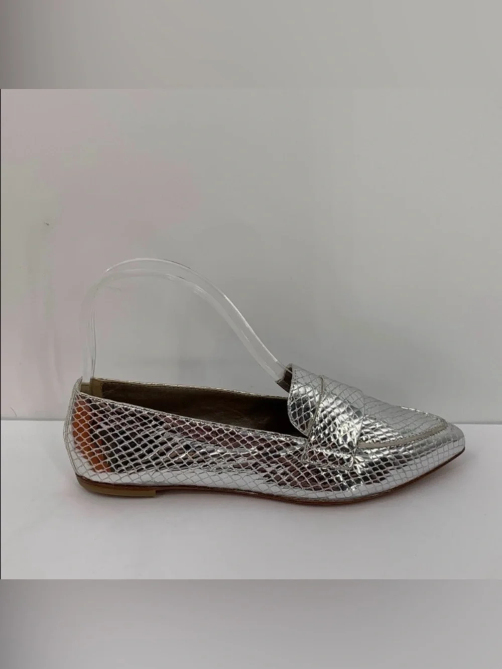 AGL Softy Pointy toe shoe loafer metallic silver snake textured Italy EUC 36 6